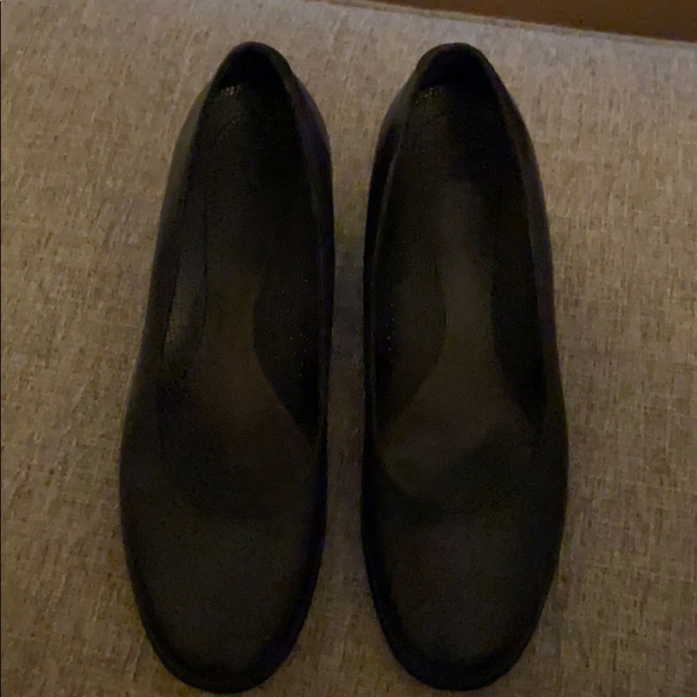Dansko black pumps rare find size 40 (9.5/10)